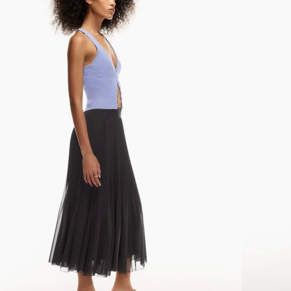 aritzia chiffon midi skirt in black